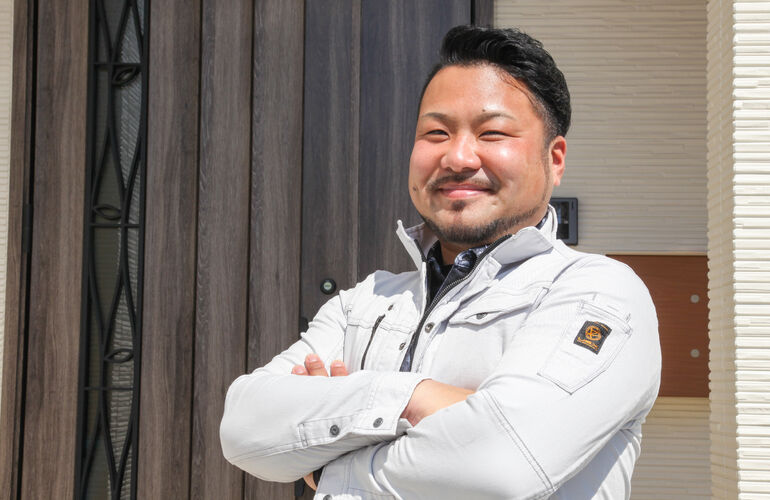 山梨　圭弘